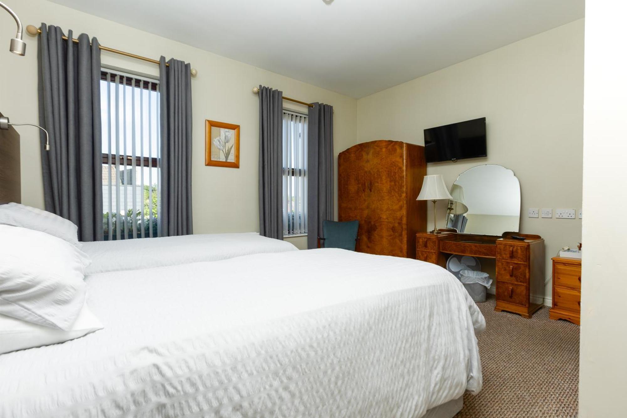 The Derg Arms B&B Castlederg Exterior foto