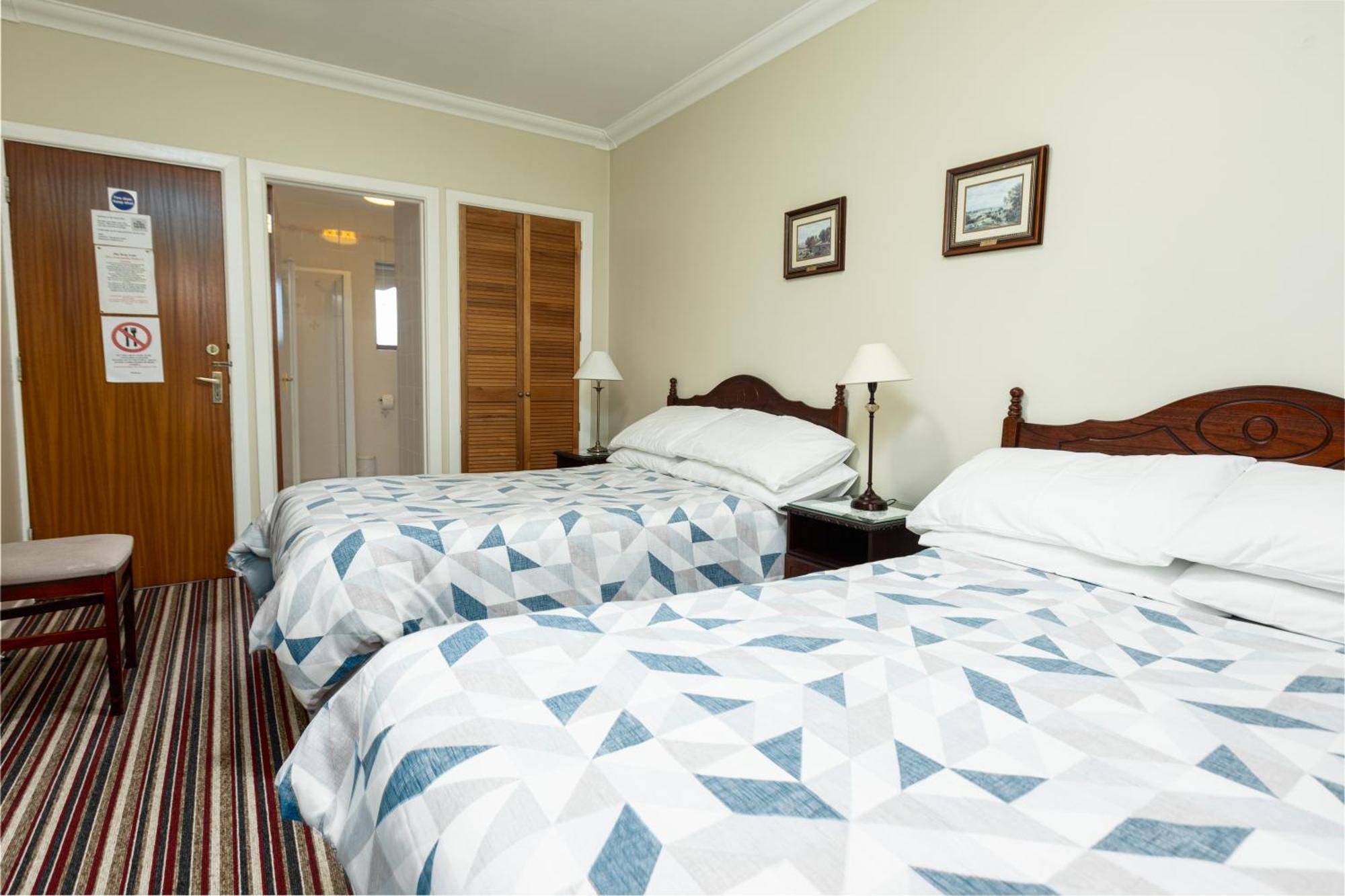 The Derg Arms B&B Castlederg Exterior foto